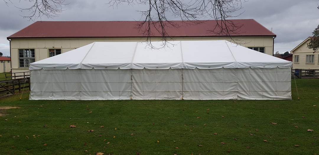 6x15m Clipframe Marquee image 1